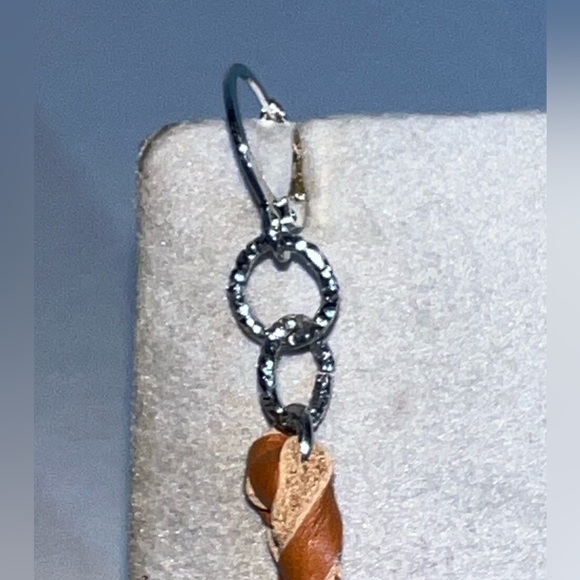 Beautiful Hand-Crafted Earrings Brown Leather Twist - Picture 3 of 4